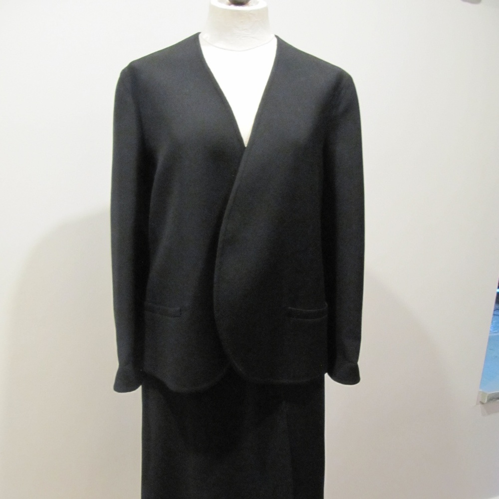 Vintage Pauline Trigere Black Wool Crepe Suit